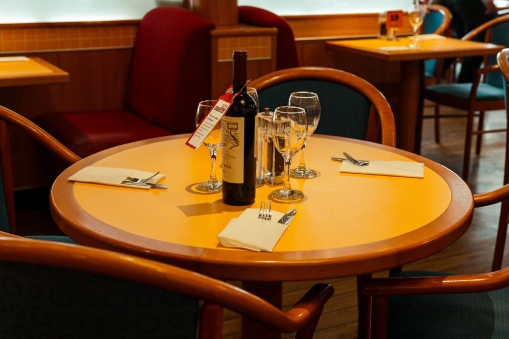 Dinner time pride of rotterdam